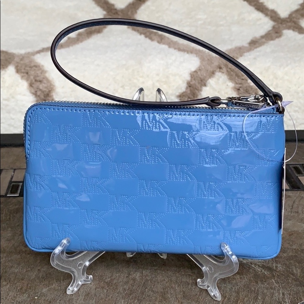 MICHAEL KORS JET SET ITEM LG GUSSET WRISTLET - Picture 13 of 16
